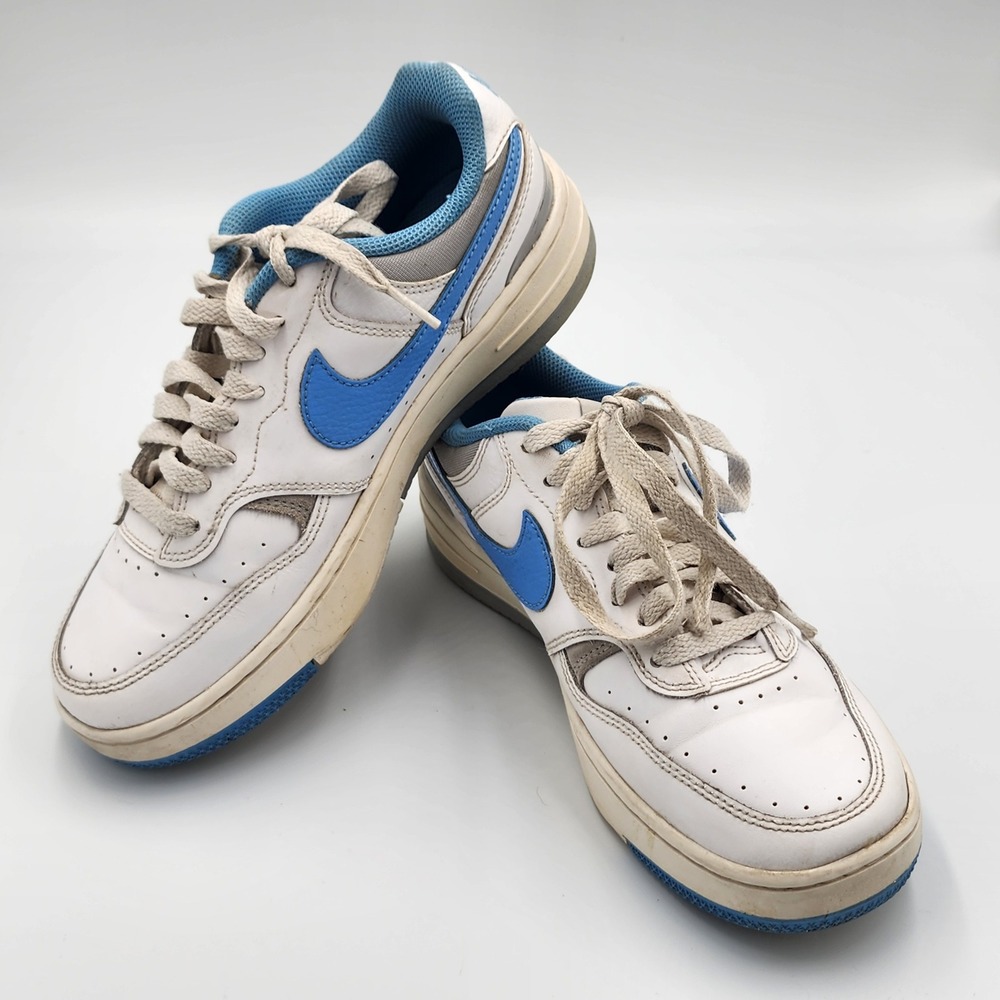 Nike Gamma Force Sneakers Womens 7.5 White Blue DX9176-108 Low Top Court Style